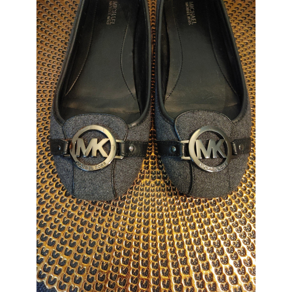 Michael Kors Flats Size 9M - Picture 3 of 7